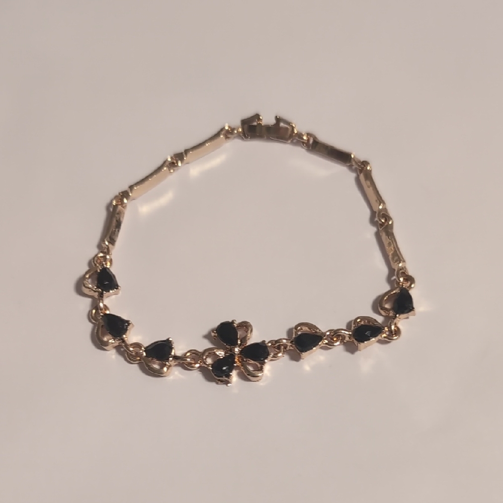 Elegant Gold and Black Floral And Heart‎ Stones Tennis Bracelet